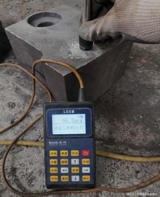 高耐磨的破碎機錘頭多耐磨?專業測硬度設備現場測。